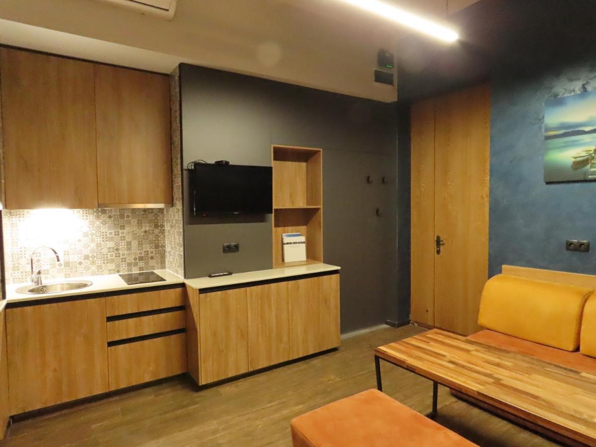 2Br Loft Apartment Near Liberty Square Tbilisi Bagian luar foto